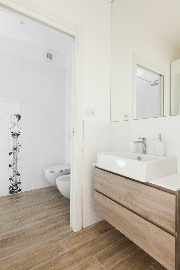 Mi Home Navigli Milan Bagian luar foto